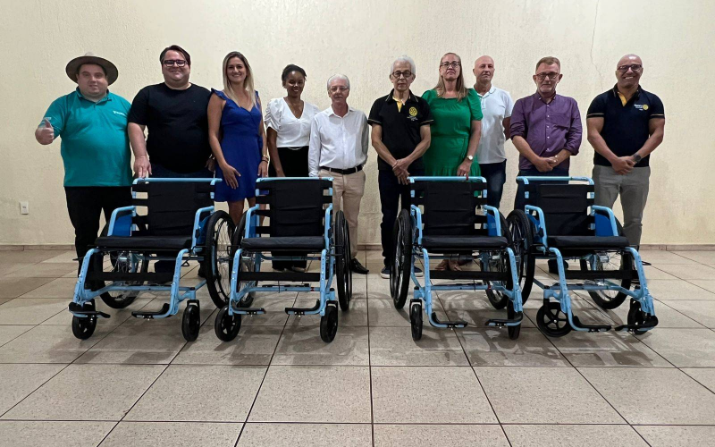 São Pedro do Iguaçu recebe 04 cadeiras de rodas pelo Programa Mobilidade para Todos do Rotary Clube.