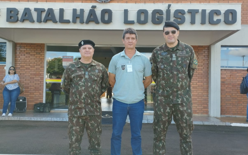 Secretário da 372ª Junta de Serviço Militar de São Pedro do Iguaçu participa de Simpósio.